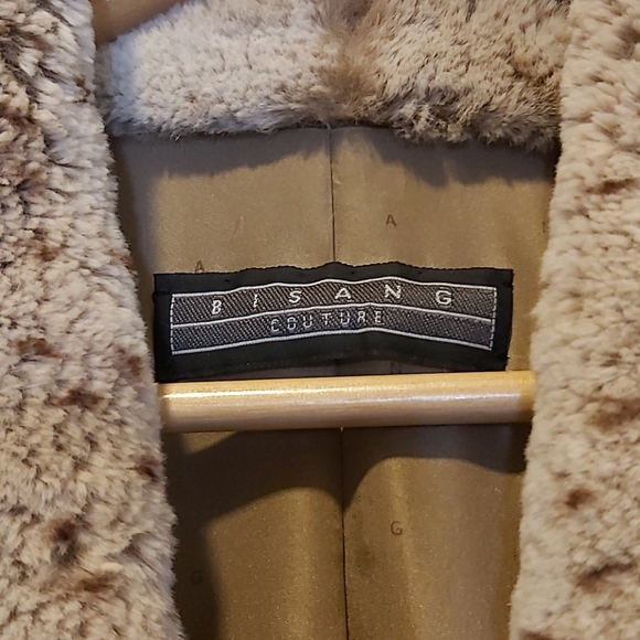 Sheared Beaver Fur Jacket - Picture 3 of 10